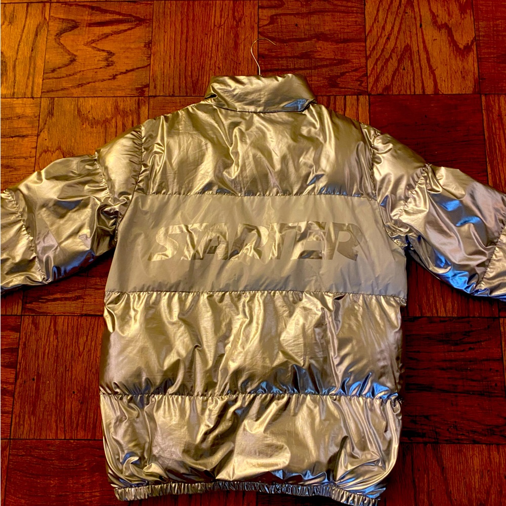 STARTER Black label puffer Coat Sliver size medium (Urban outfitters exclusive)